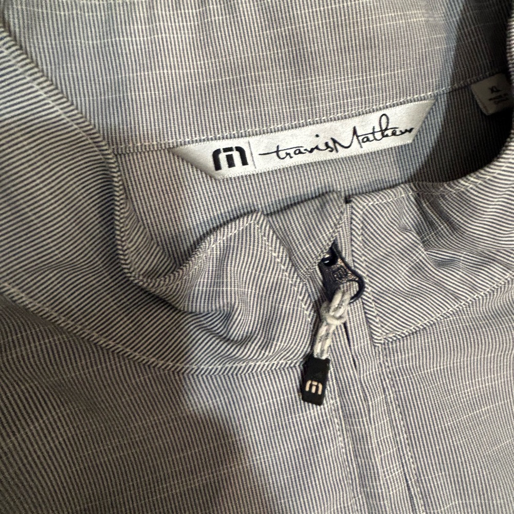 Travis Mathew grey zip up sweatshirt